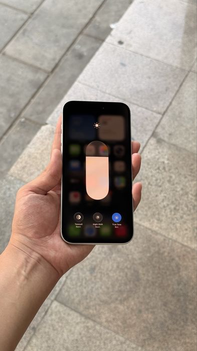 iPhone 17 Pro Max Silver 256gb/80% Karobkali