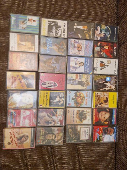Casete audio originale si bulgaresti