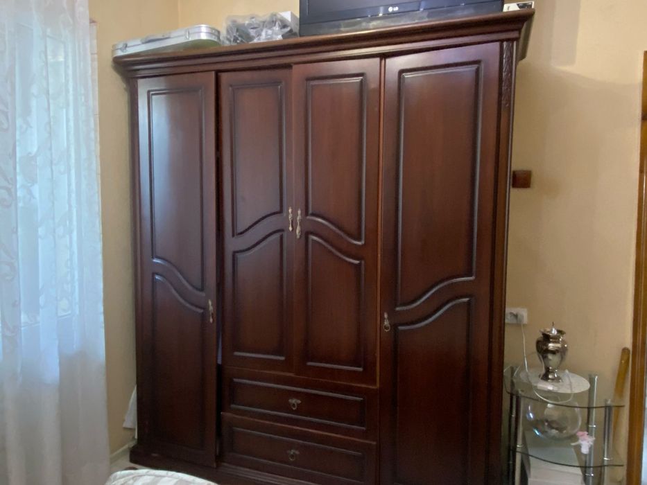 Продам мебель  (кровать без матраса)