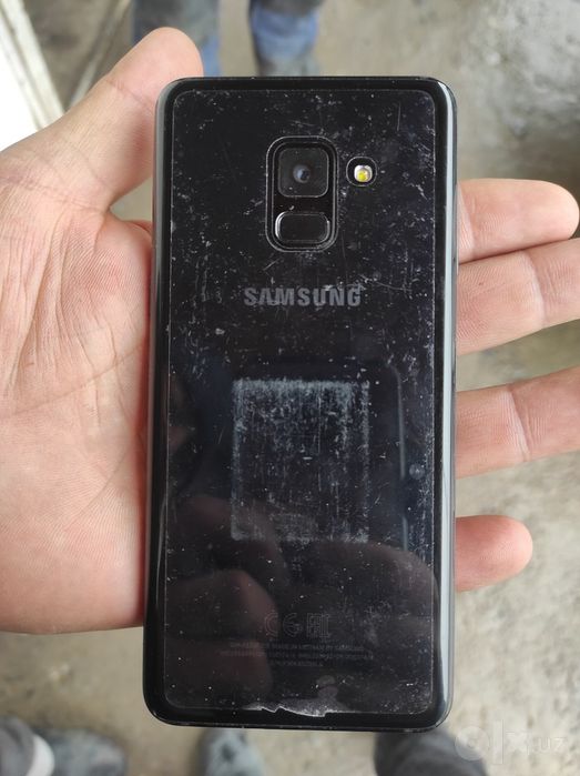 Samsung A8 hotirasi 32 gb