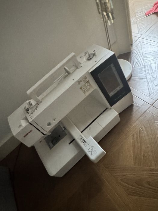 Вышивальная машина Janome Memory Craft 550Е