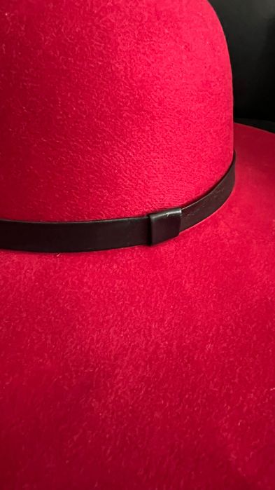 Pălărie roșu burgund