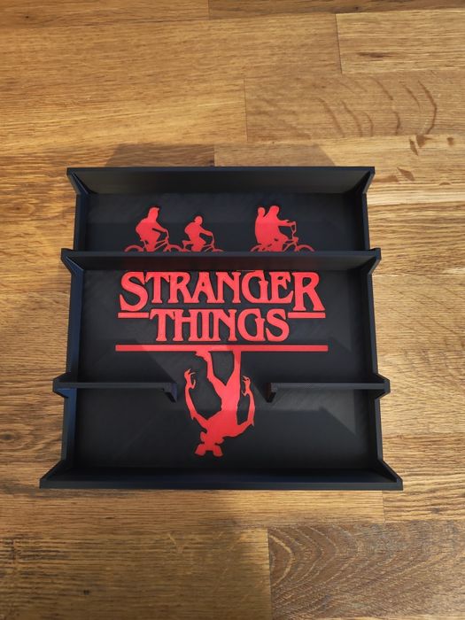 Display figurine kinder stranger things