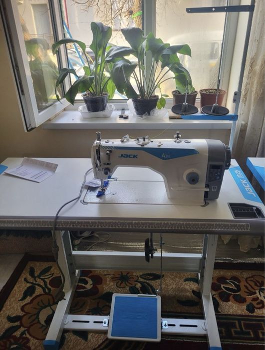 Jack a2B tikuv mashinas yang