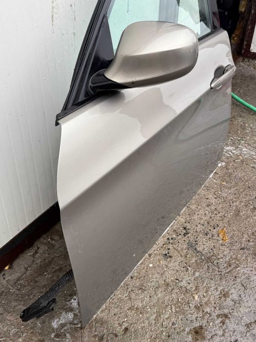 Usa stanga fata BMW seria 3 E90 E91