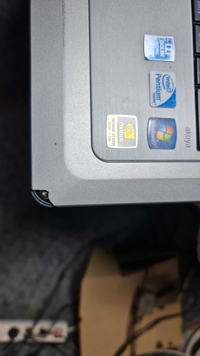 Лаптоп 47 cm/18,4″ Widescreen Display