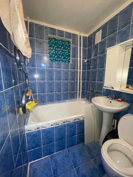 Продам 2-х комн. квартиру в центре