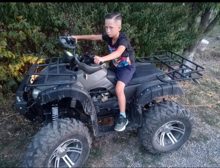 Vând ATV 200 cm automat an  2024 cu 800 km făcuți