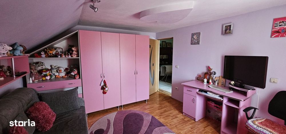 Eleganta, spatiu si confort modern – proprietate premium in Comanest