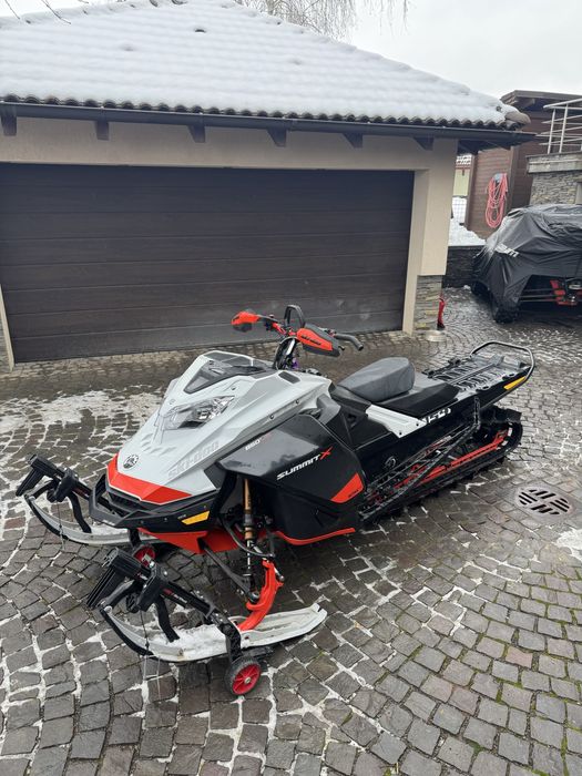 Ski-doo Summit x turbo 154 2021