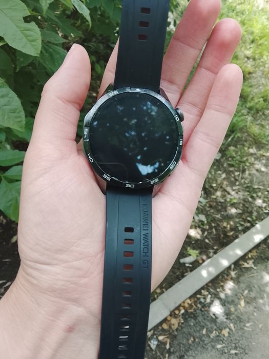 Смарт часы Huawey