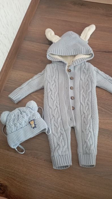 Комбинезон и шапка