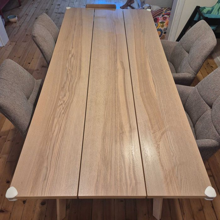 Продавам трапезарна маса IKEA 90x200