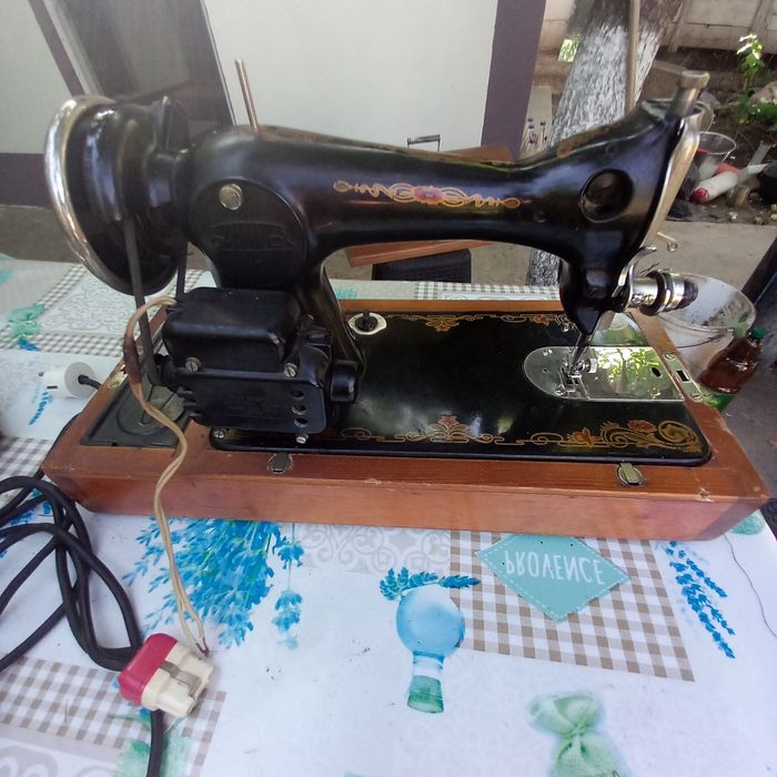 Vand masina cusut electrica defecta