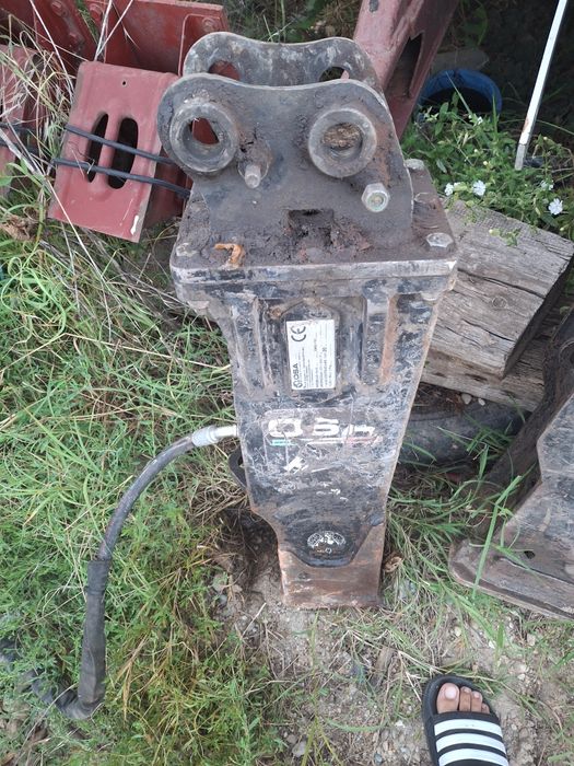 Vând 3 picoane picon miniexcavator escavator