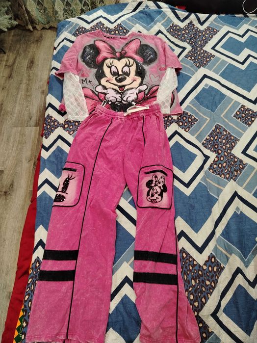 Продам женский костюм