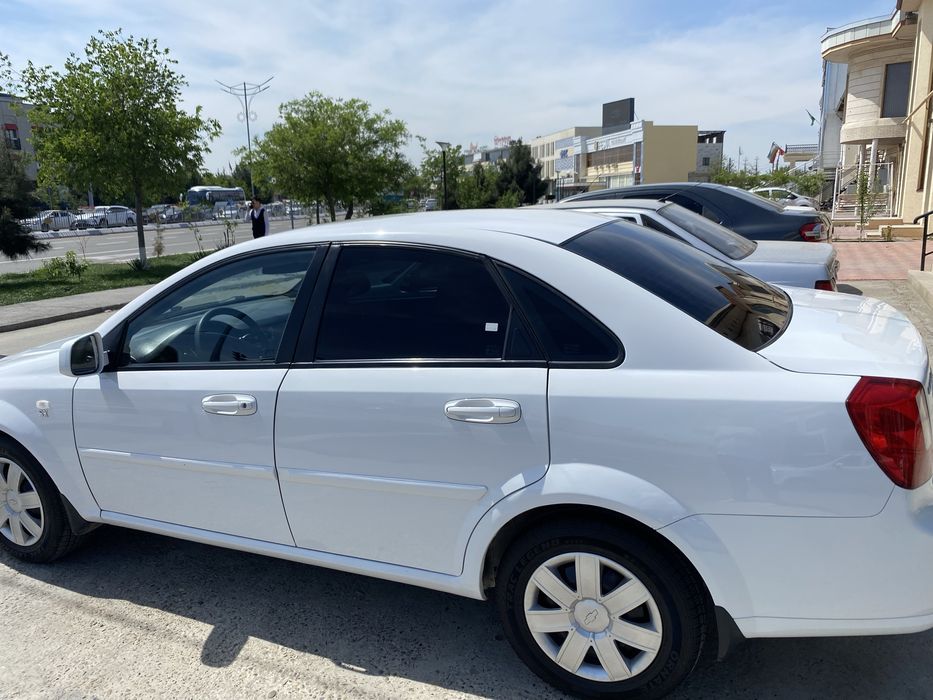 Жентра сотилади холати яхши. Мошина узимники.