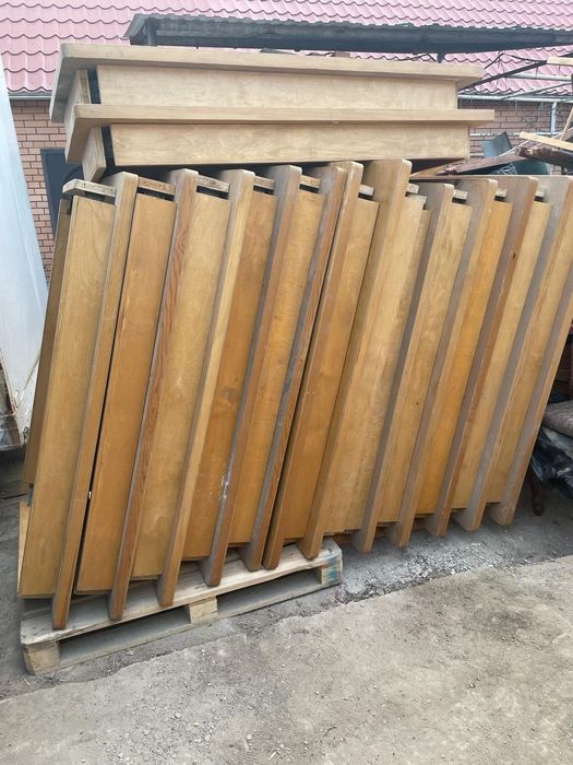 Столы для дома, ресторана  и кафе