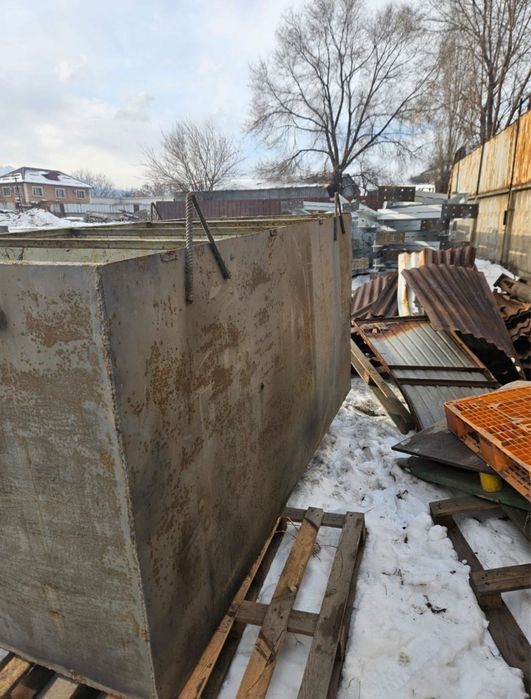 Продам емкость для воды.