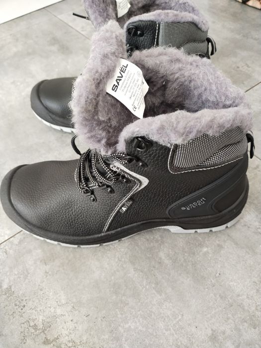 Ботинки с мехом 45размер