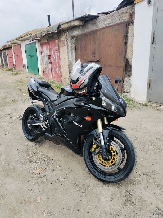 Продам мотоцикл yamaha r1