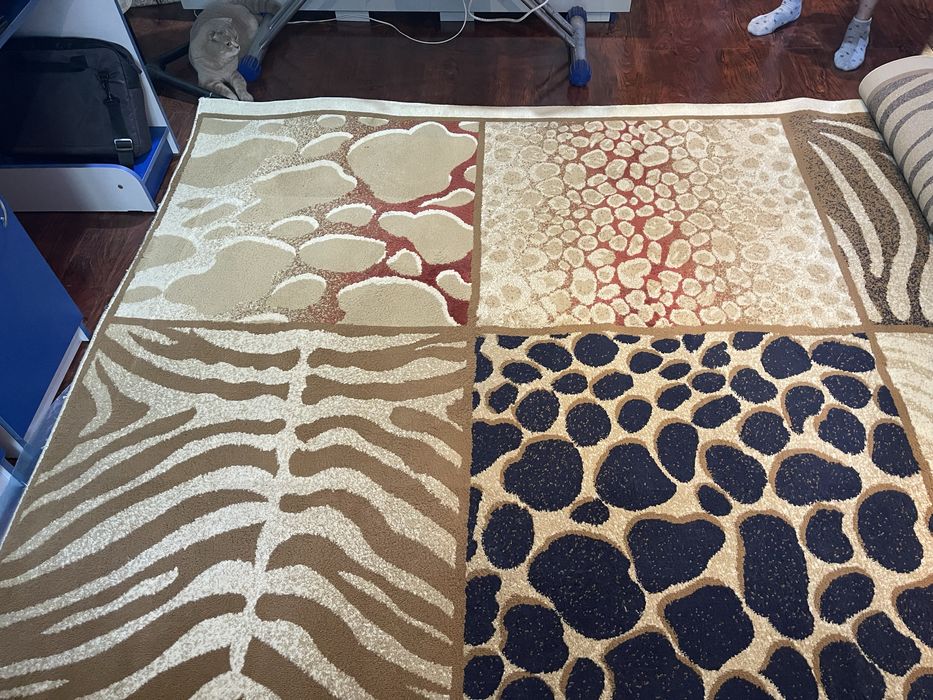 Продается ковер в идеальном состоянии