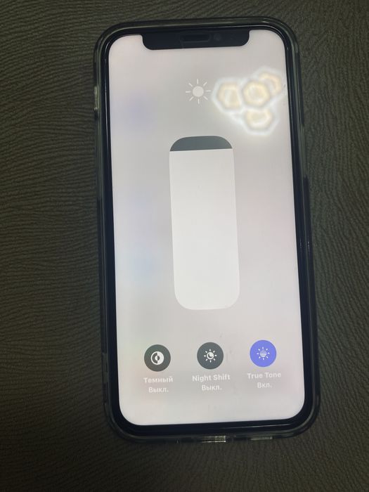 Айфон 12 мини в хорошем состоянии