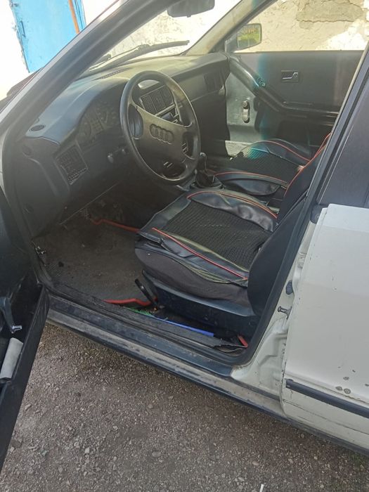 Прадаётся автомабиль ауди б4