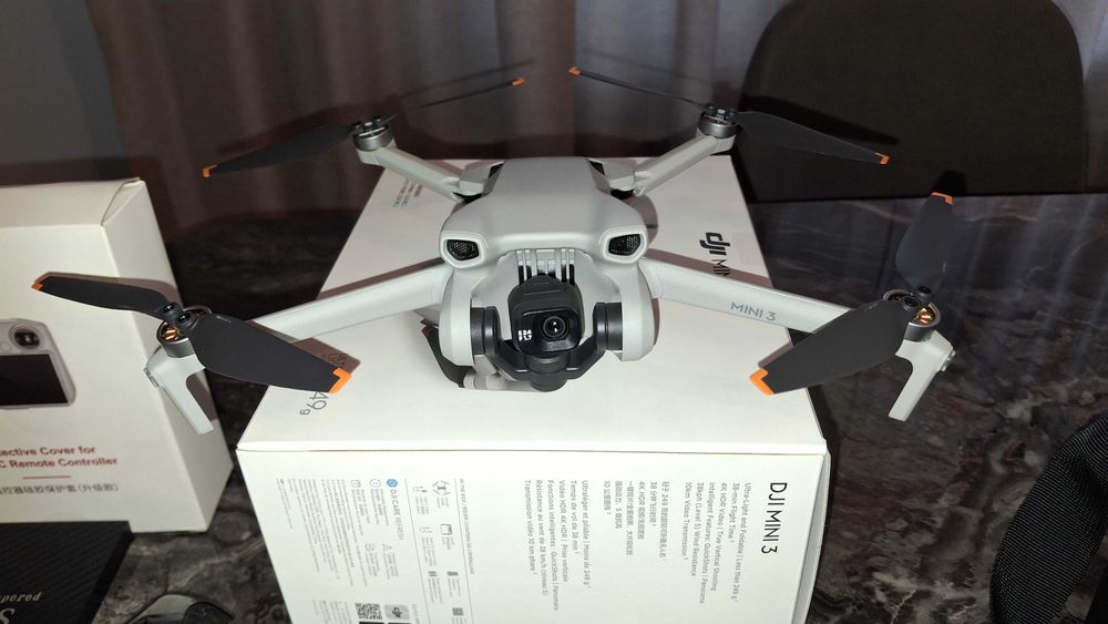 DJI Mini 3 Fly More Combo (DJI RC)