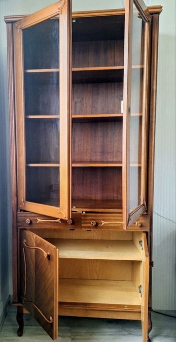 Шкаф буфет Румыния