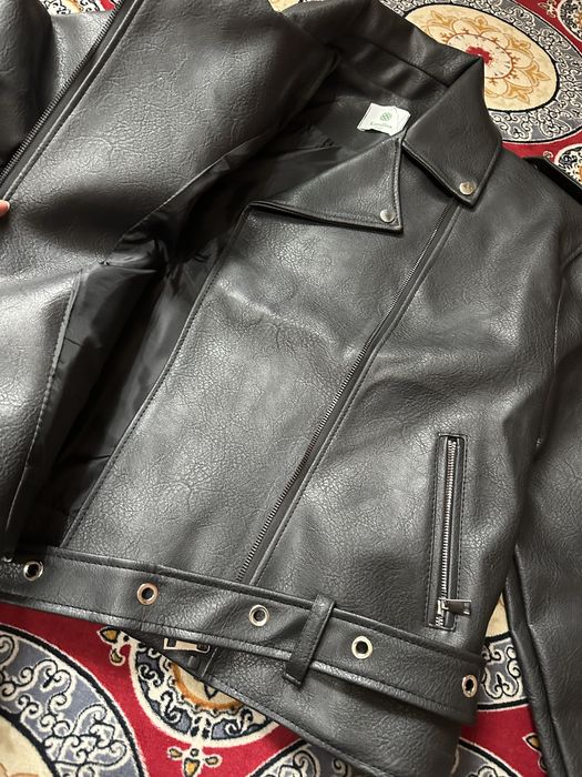 Кожаная куртка женская