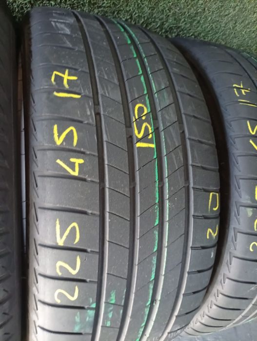 225 45 17 Bridgestone