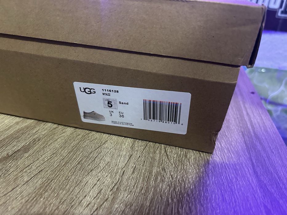 Ugg Tazz nuanta Sand marime 36