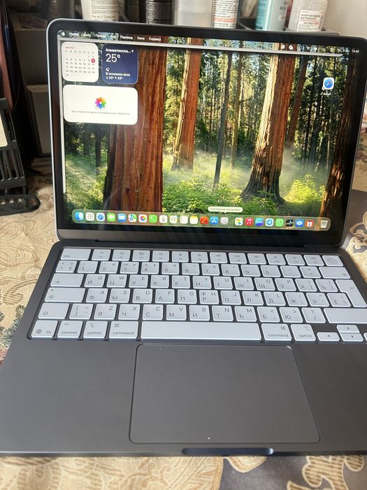 Продам MacBook Neo 8/512 гб