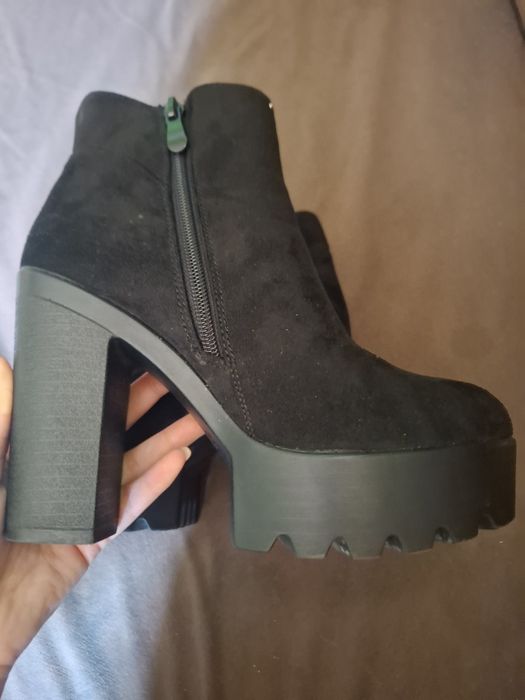НАМАЛЕНИ‼️TENDENZ Дамски боти на ток