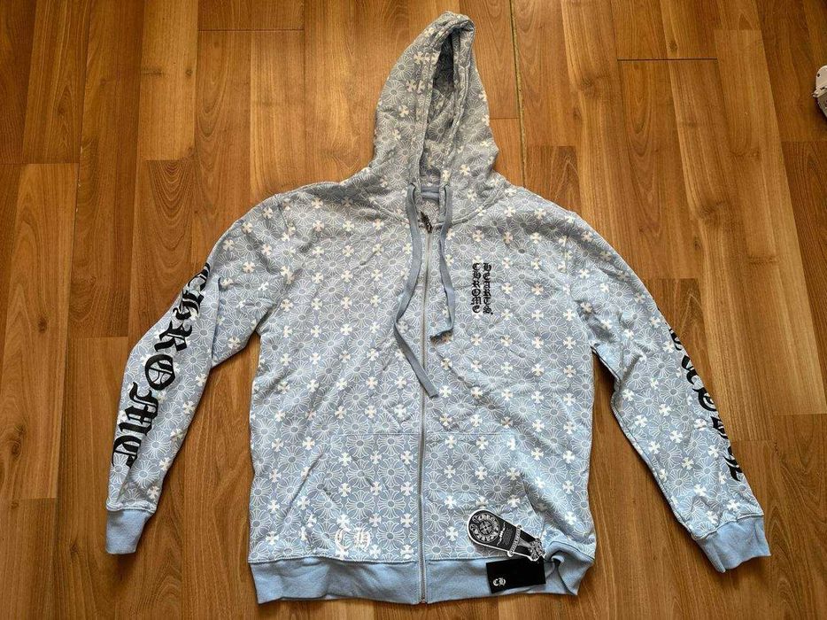 Hanorac ChromeHearts cu eticheta (nu Nike, Gucci, Adidas, Balenciaga)