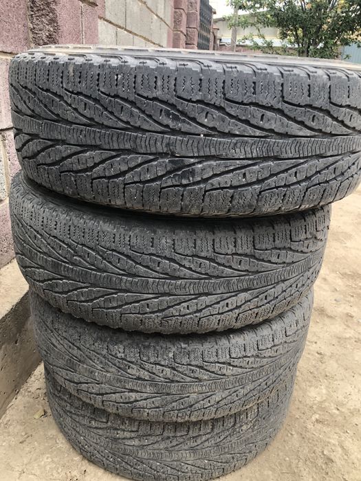Продам шины зимние