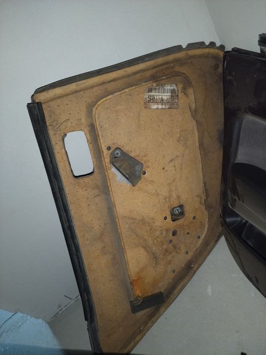 Тайота 10 обшивка