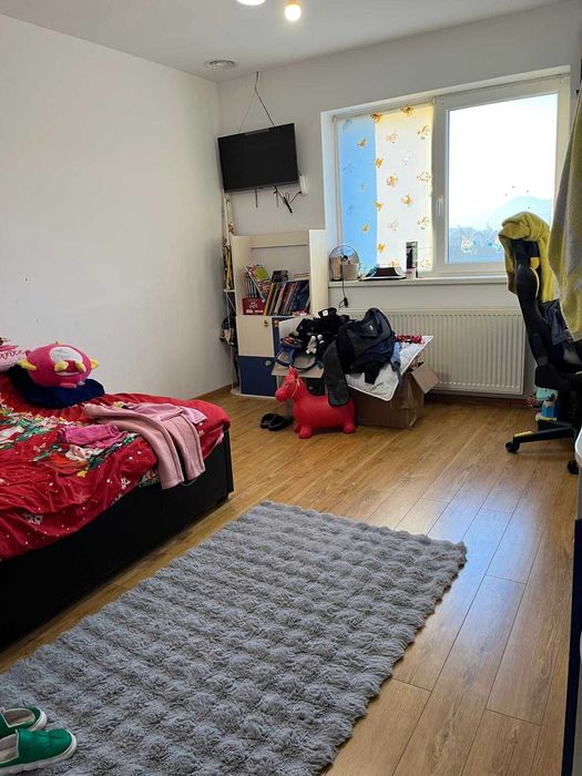 Apartament de vanzare cu etaj