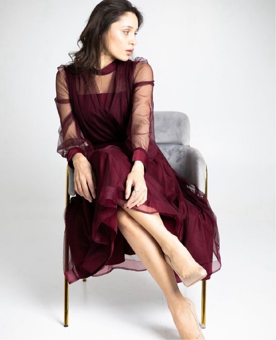 Продаю платья 10.000