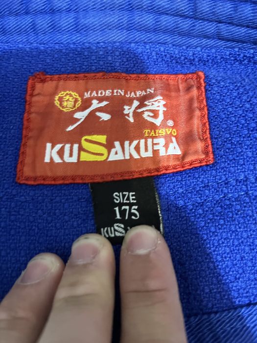 Кимано:сакура.адидас