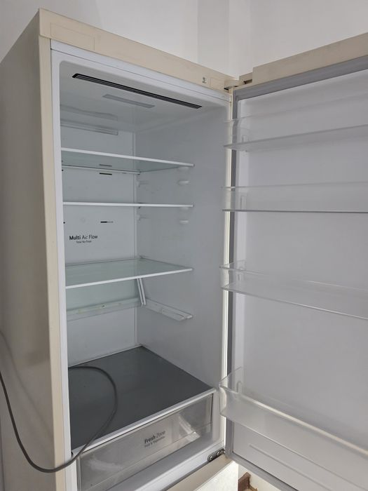 Холодильник LG Smart Inverter (Total No Frost)