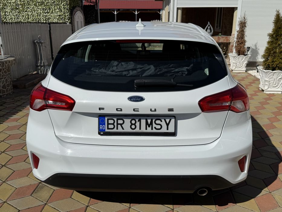 FORD Focus 2020 — imagine 3
