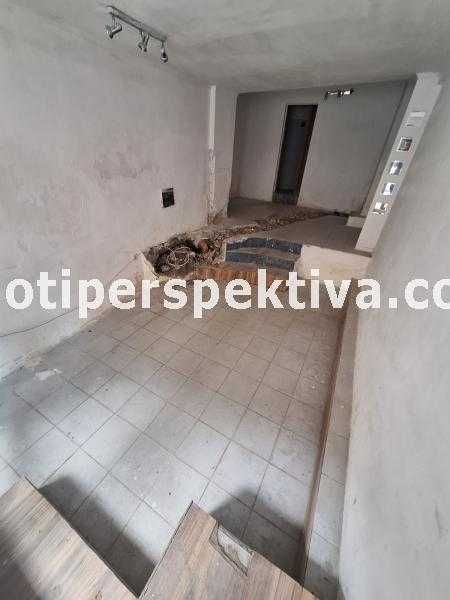 Продава се Едностаен апартамент в Пловдив, Център - 36 кв.м за 1359 €/кв.м - Снимка #1