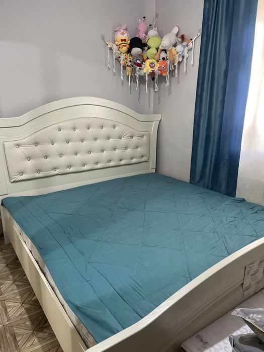 Спальный , тумбочка