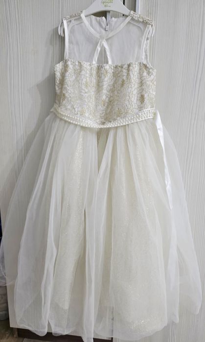 Платье на 6,7,8 лет