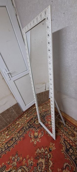 Зеркало напольное