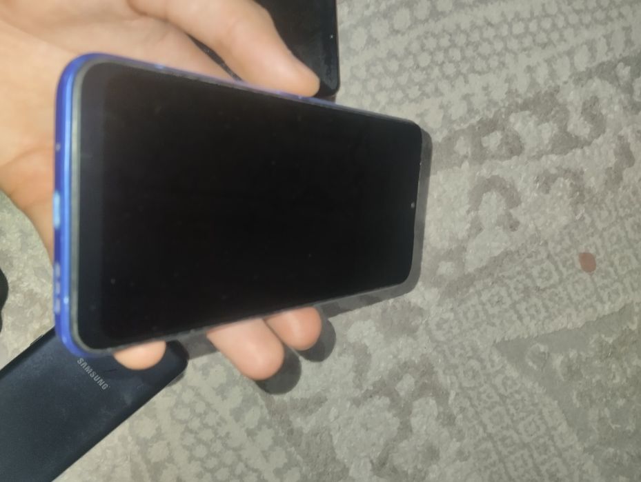 Продам телефоны самсунг