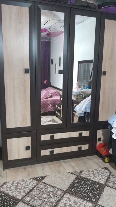 Спальный гарнитур