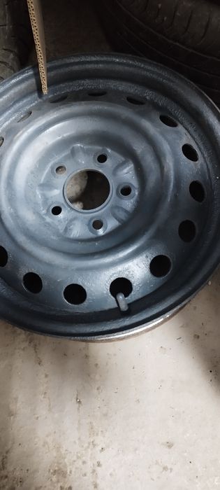 Продам диск R16 5/114.3
